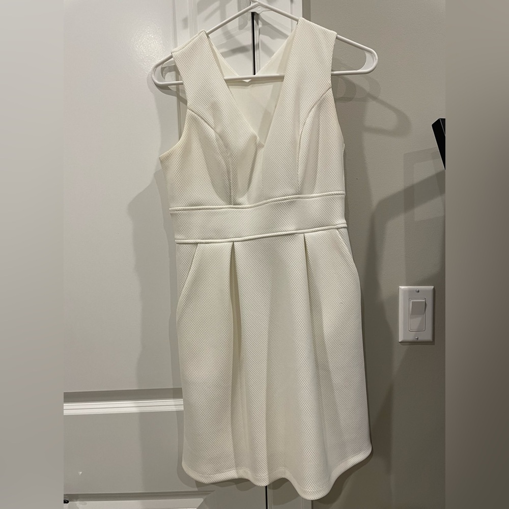 White Sleeveless Dress